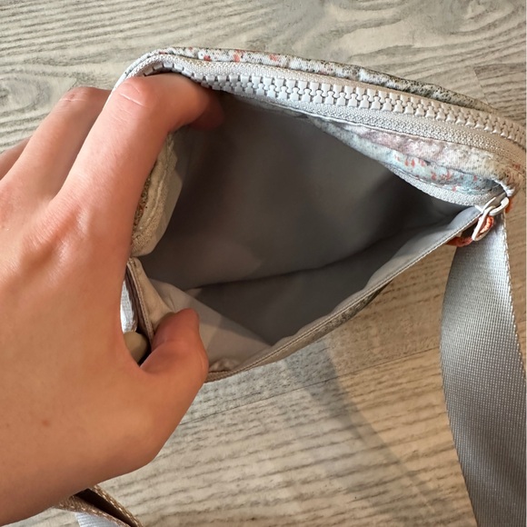 Lululemon Gray Silver Splatter Paint Everywhere Belt Bag - Picture 8 of 8